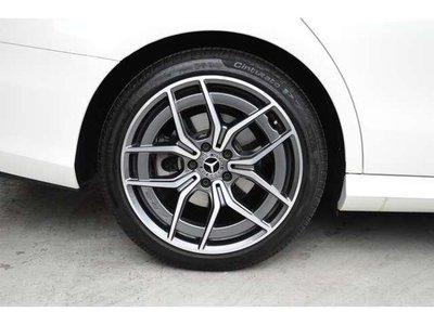 MERCEDES-BENZ E-CLASS - 9