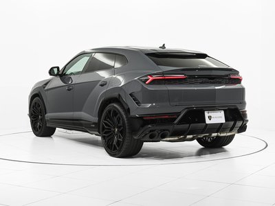 LAMBORGHINI URUS - 6