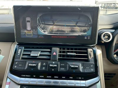 TOYOTA LAND CRUISER 300 - 8