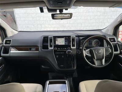 TOYOTA GRAND ACE - 4