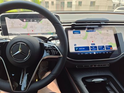 2025 Mercedes-BENZ E-CLASS — миниатюра 13