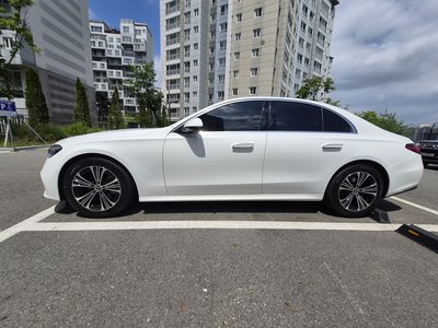 2025 Mercedes-BENZ E-CLASS 照片 6