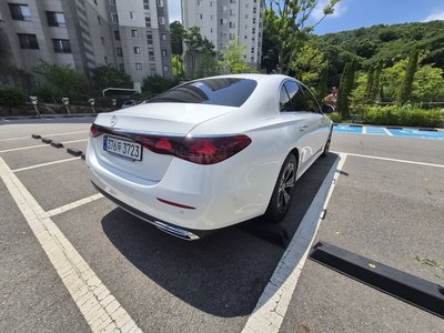 2025 Mercedes-BENZ E-CLASS 照片 4