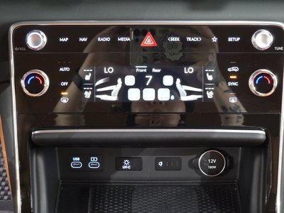 2024 Genesis GV80 — миниатюра 26