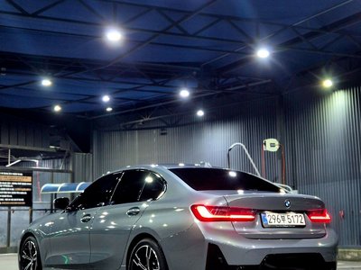 BMW 3 SERIES - 3