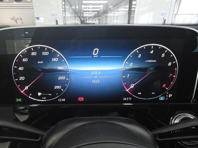 2025 Mercedes-BENZ E-CLASS 照片 2