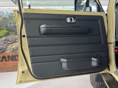 2025 Toyota LAND CRUISER 70 — миниатюра 57