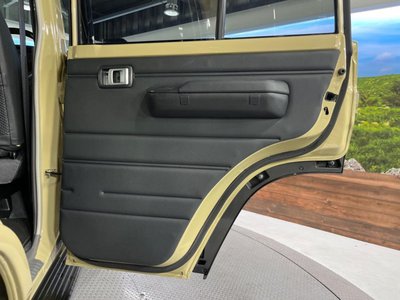 2025 Toyota LAND CRUISER 70 — миниатюра 60