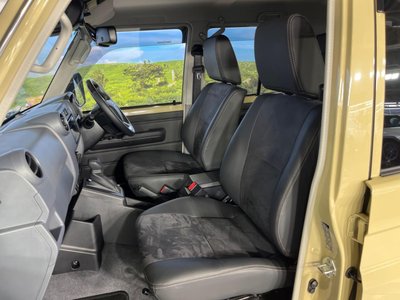 2025 Toyota LAND CRUISER 70 — миниатюра 52