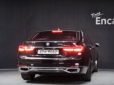 BMW 7 SERIES - 3