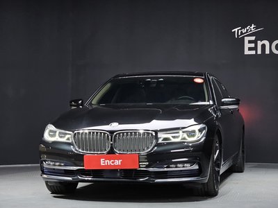 BMW 7 SERIES - 2