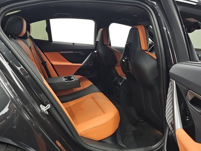 صورة مصغرة 16 لـ 2025 BMW M5