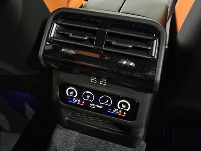 صورة مصغرة 25 لـ 2025 BMW M5