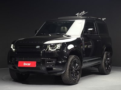 LAND ROVER DEFENDER - 1