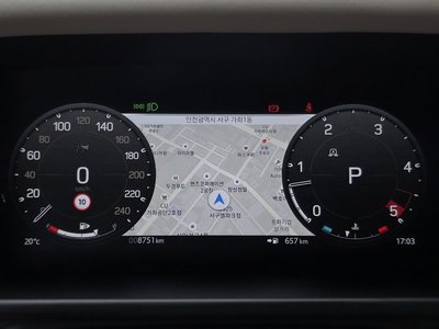 LAND ROVER DEFENDER - 8