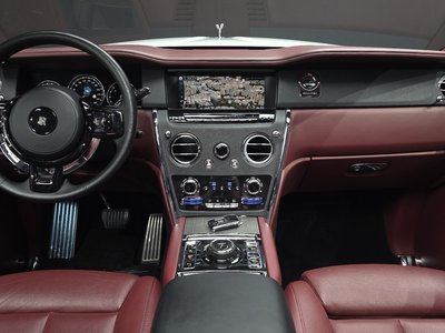 ROLLS-ROYCE CULLINAN - 5