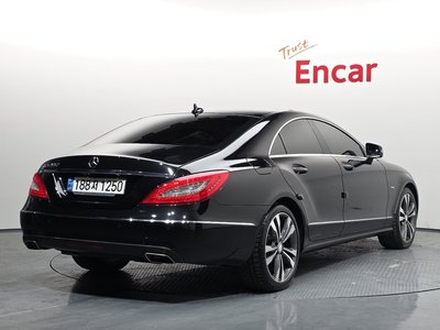 MERCEDES-BENZ CLS - 4