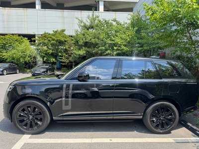 2025 LAND Rover RANGE ROVER photo 2