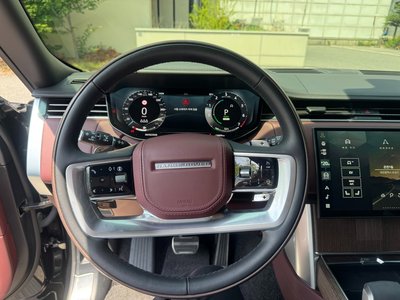 2025 LAND Rover RANGE ROVER photo 9