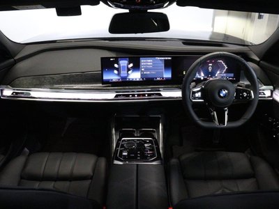 2025 BMW 7 SERIES — миниатюра 16