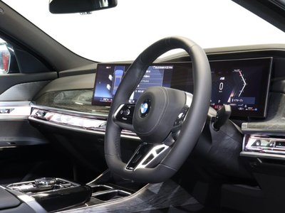 2025 BMW 7 SERIES — миниатюра 17