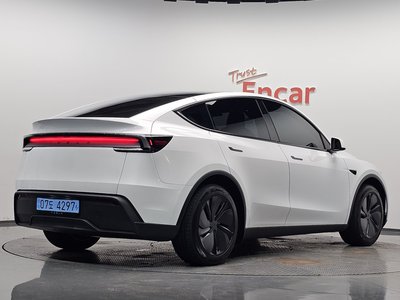 2026 Tesla MODEL Y — фото 3