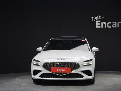 صورة 2 لـ 2022 Genesis THE NEW G70