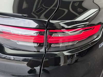 صورة 10 لـ 2023 Porsche CAYENNE