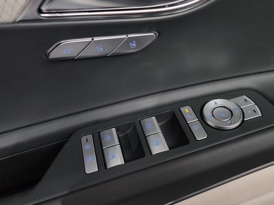 2024 Genesis GV80 thumbnail 27