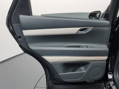2024 Genesis GV80 thumbnail 15