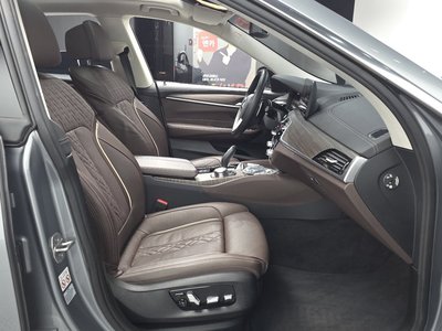 BMW 6 SERIES GT - 10