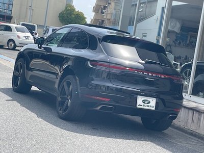 PORSCHE MACAN - 6