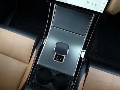 2024 LAND Rover RANGE ROVER VELAR — миниатюра 77