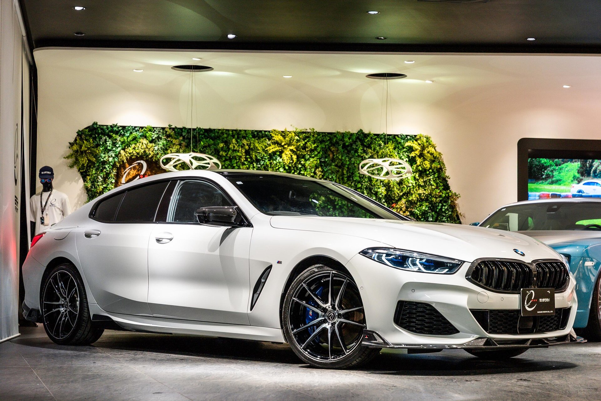 BMW 8 SERIES GRAN COUPE - View 1