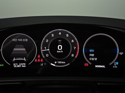 2025 Porsche CAYENNE thumbnail 11