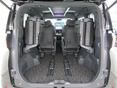 2026 TOYOTA ALPHARD — фото 8