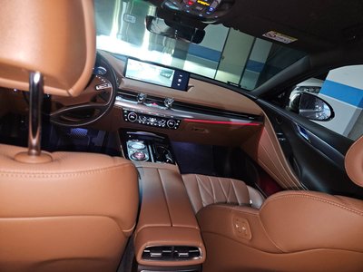 GENESIS G80 (RG3) - 9