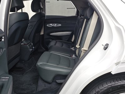 2023 Genesis ELECTRIFIED GV70 — миниатюра 16