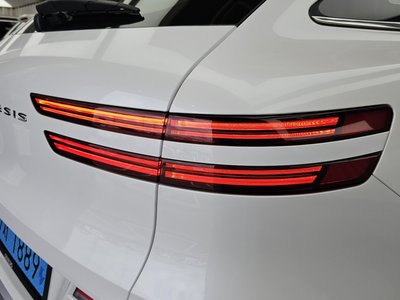 2023 Genesis ELECTRIFIED GV70 photo 10