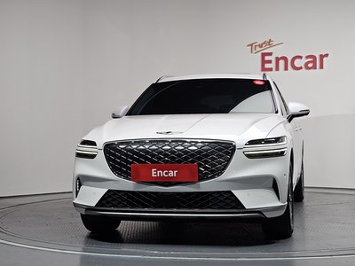2023 Genesis ELECTRIFIED GV70 photo 2
