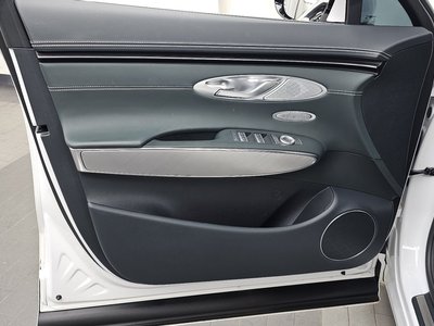 2023 Genesis ELECTRIFIED GV70 — миниатюра 14
