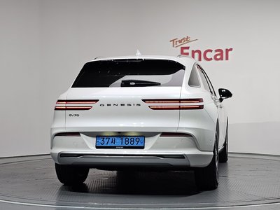2023 Genesis ELECTRIFIED GV70 photo 4