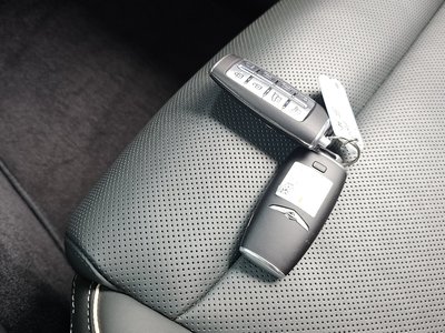 2023 Genesis ELECTRIFIED GV70 — миниатюра 32