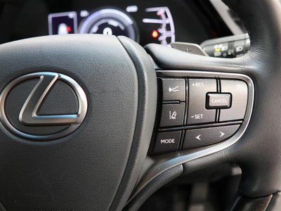 2023 Lexus ES — миниатюра 13