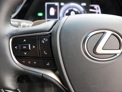 2023 Lexus ES — миниатюра 14