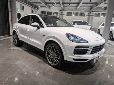 PORSCHE CAYENNE COUPE - 9
