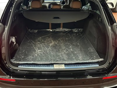 MERCEDES-BENZ E-CLASS - 8