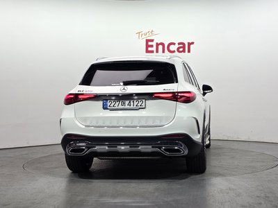 MERCEDES-BENZ GLC - 4