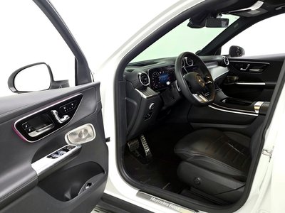 MERCEDES-BENZ GLC - 10