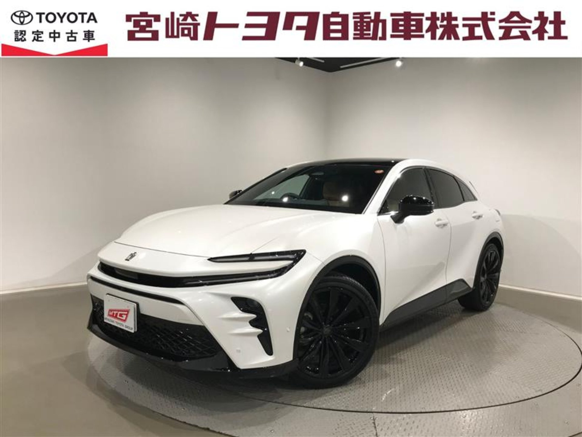 TOYOTA CROWN SPORT - View 1